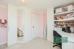 Photo 9- click for photo gallery